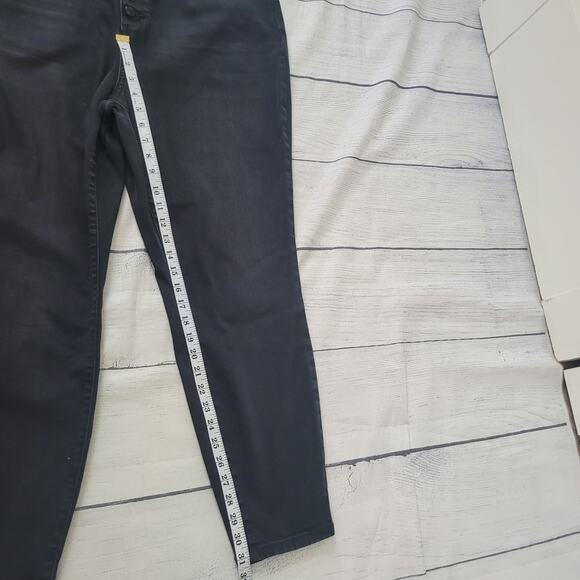 Judy Blue Size 22W Black Skinny Fit Button Fly Jeans Stretch Casual Every Day - Picture 5 of 9